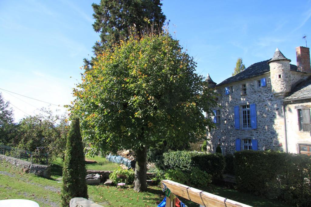Gite La Parenthese Saint-Hostien Exterior foto
